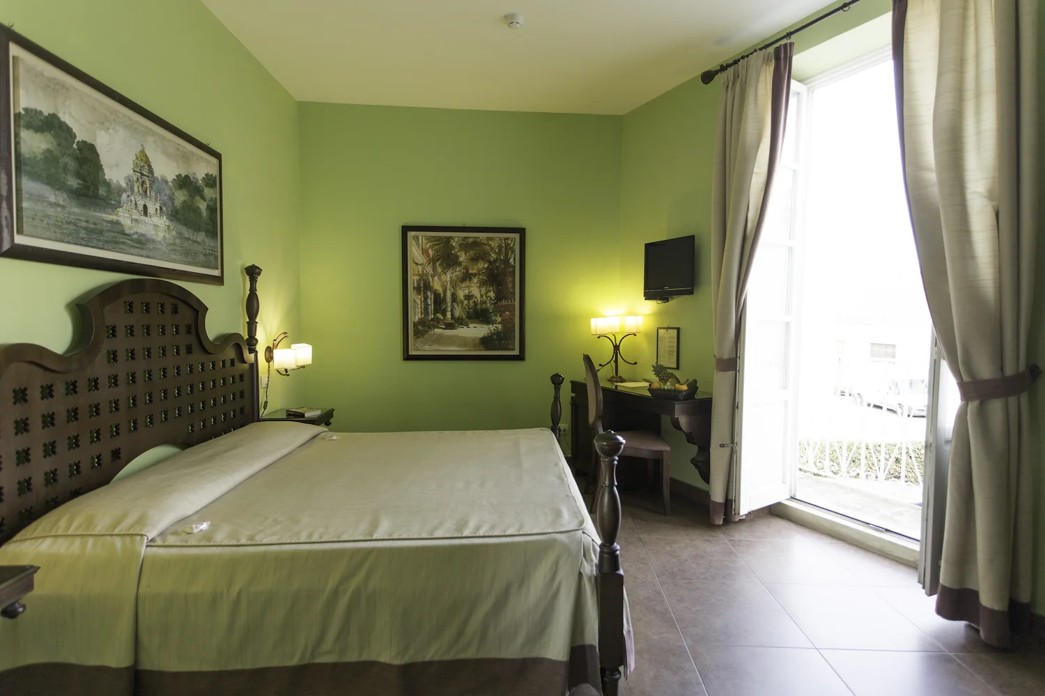 Vergrößertes Hotelfoto